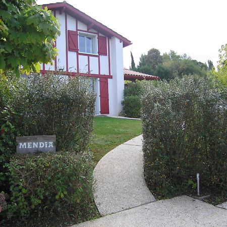 Les Villas d'Harri-Xuria Saint-Pierre-dʼIrube Exterior foto