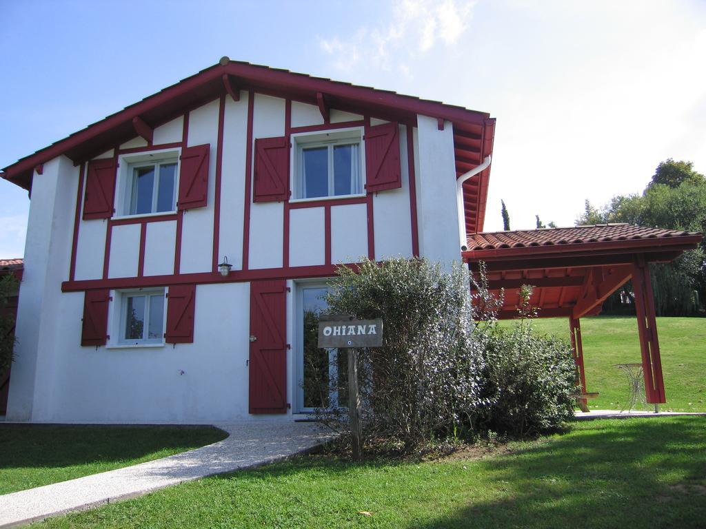 Les Villas d'Harri-Xuria Saint-Pierre-dʼIrube Exterior foto