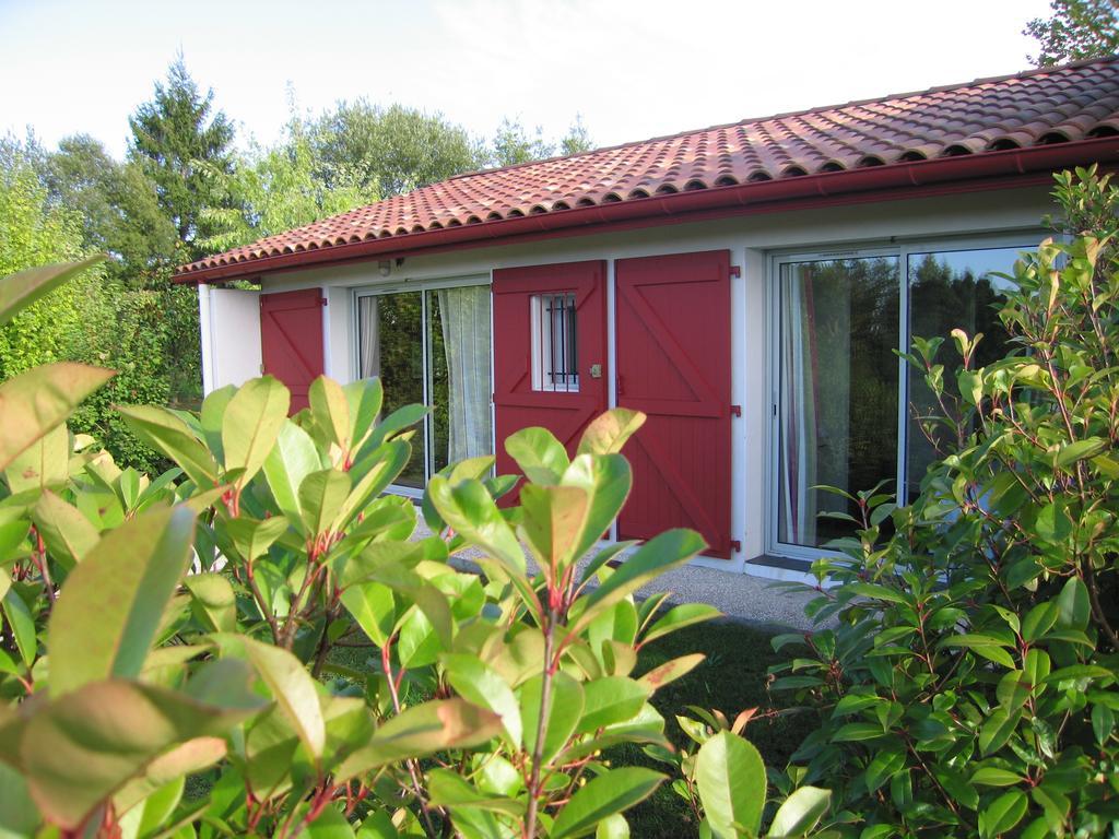 Les Villas d'Harri-Xuria Saint-Pierre-dʼIrube Exterior foto